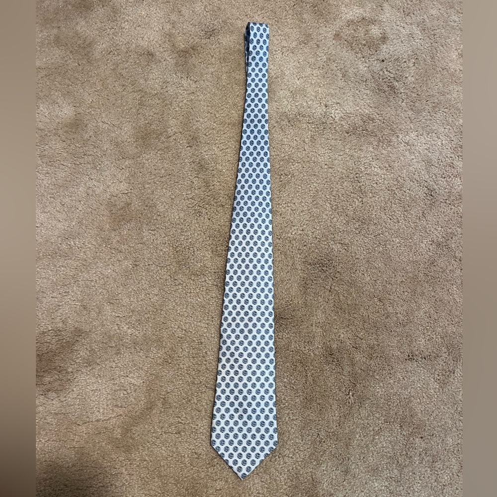 Vineyard Vines Blue and White Anchor Tie